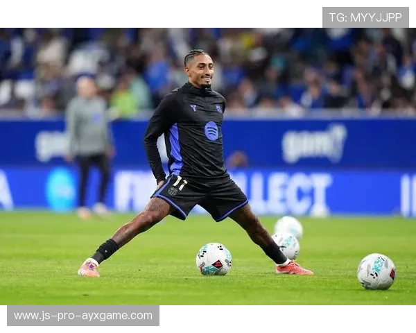 拉菲尼亚低角度抽射破网巴萨领先